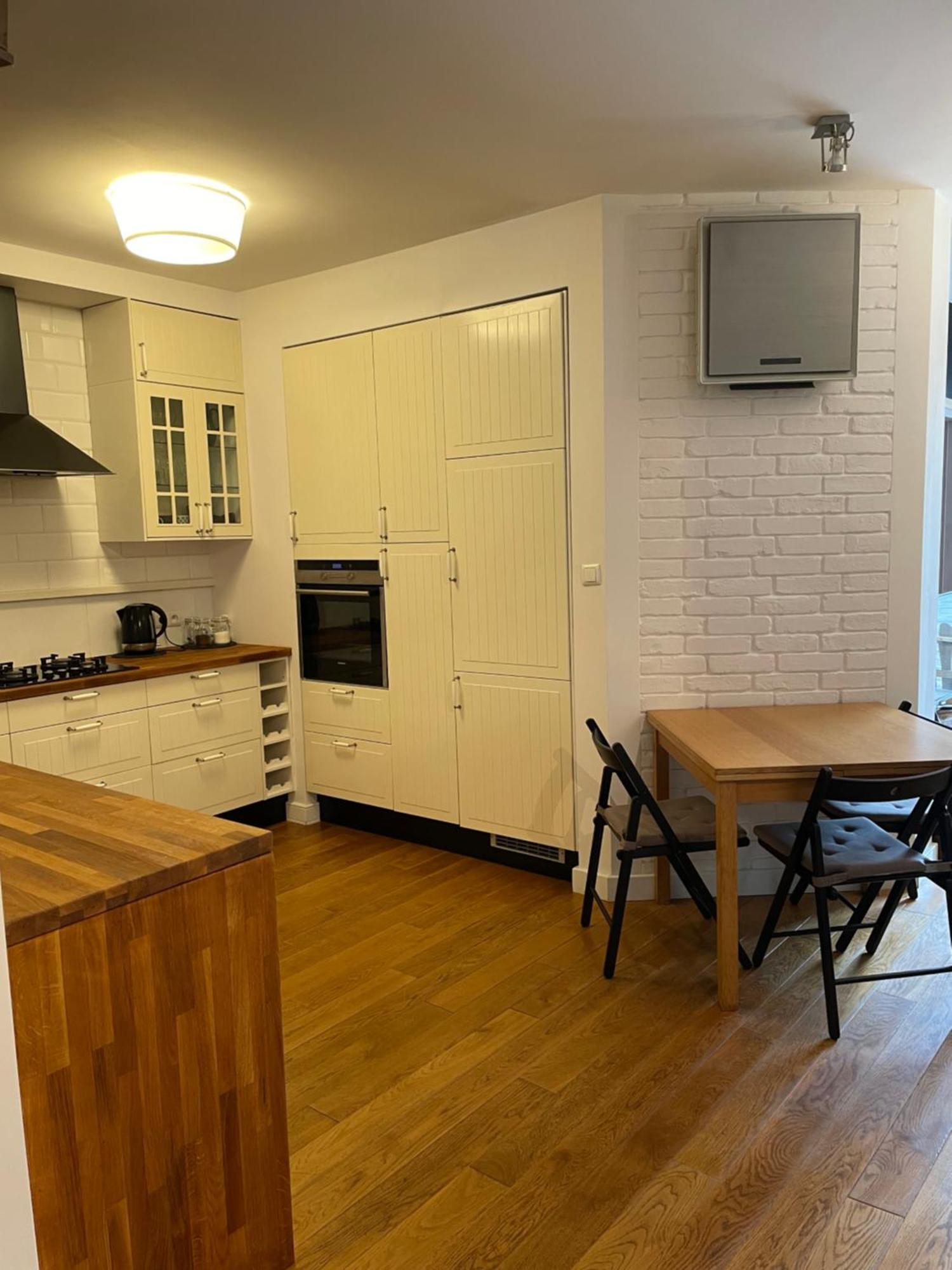 Family Apartment On Saska Kepa ワルシャワ エクステリア 写真